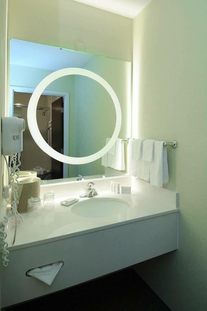 Springhill Suites Providence West Warwick Εξωτερικό φωτογραφία